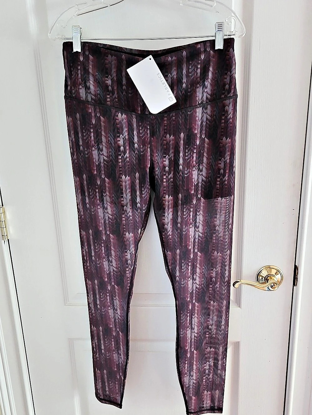 Fabletics Mesh Powerform Leggings in Black & Red Size Large NWT